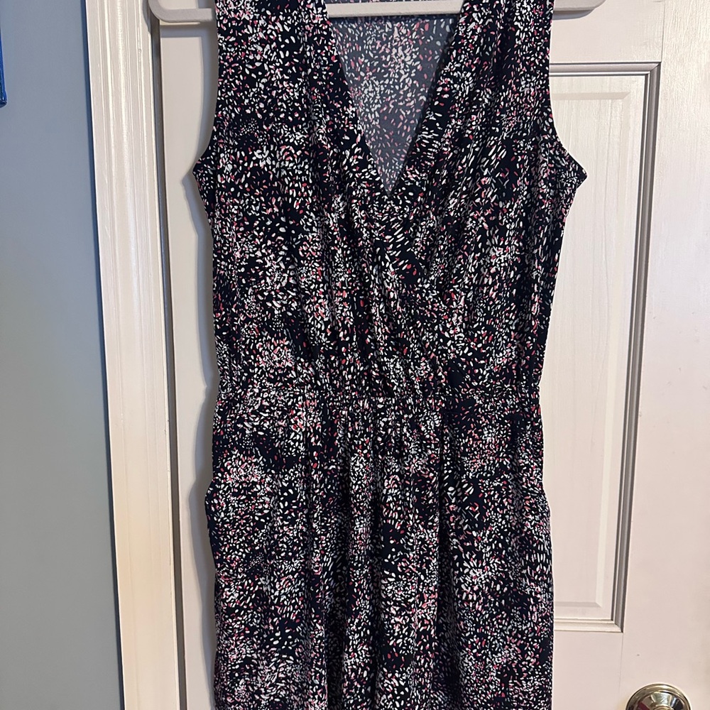 Banana Republic Factory Black and White Sleeveless V-Neck Sundress